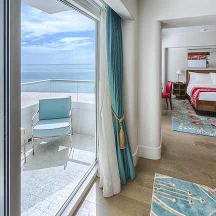 Premium bedding, minibar, in-room safe, soundproofing