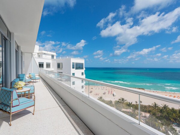 Oceanfront 3 Bedroom Suite | 1 bedroom, premium bedding, minibar, in-room safe
