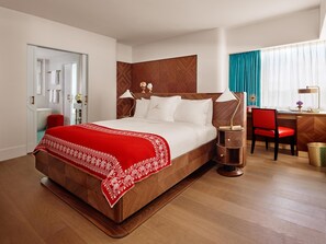 Bay View Junior Suite | Premium bedding, minibar, in-room safe, soundproofing