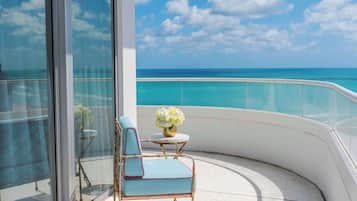 1 bedroom, premium bedding, minibar, in-room safe