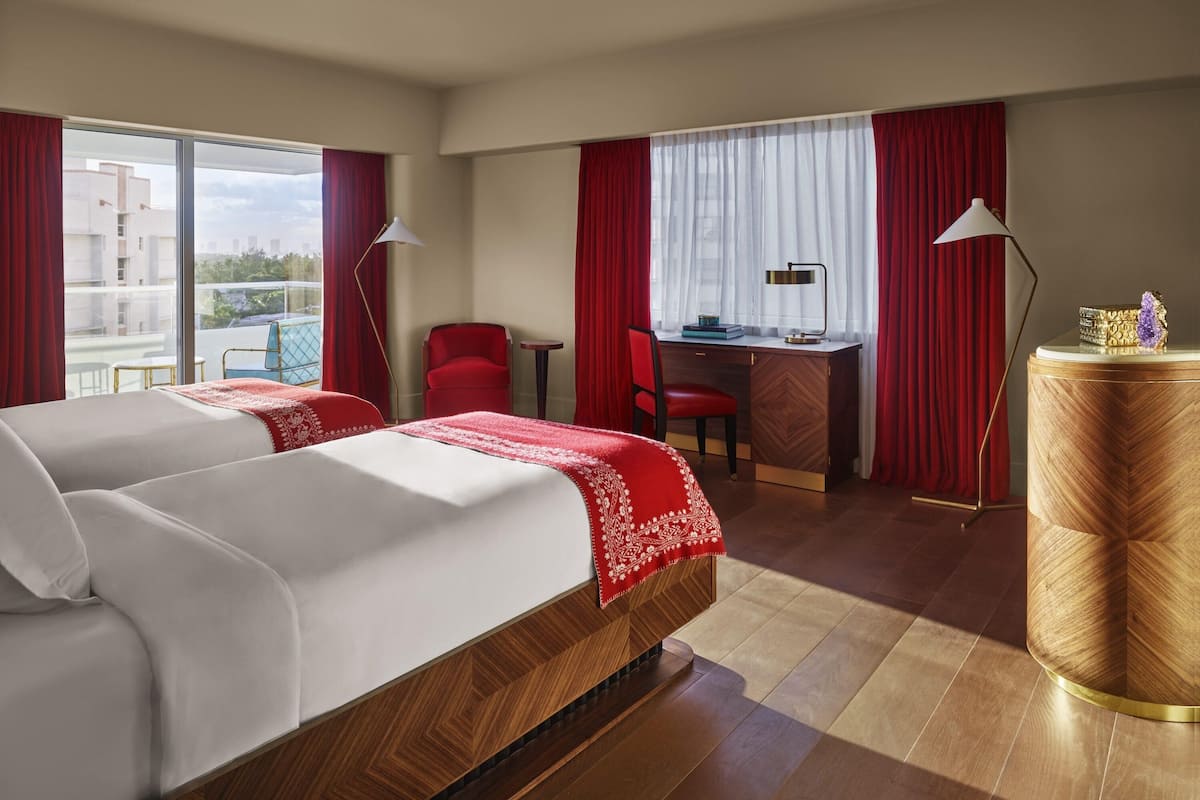 Twin Room, 2 Single Beds, Bay View | Premium bedding, minibar, in-room safe, soundproofing