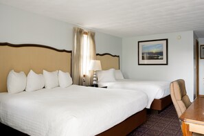 Deluxe Room | Desk, free WiFi, bed sheets