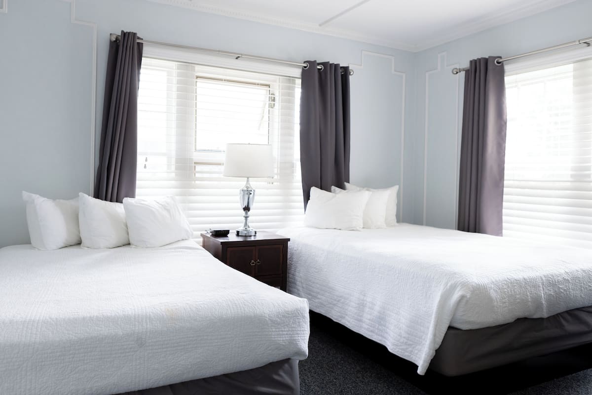 Family Suite | Desk, free WiFi, bed sheets