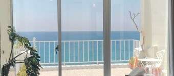 Ming-Jun Holiday Inn