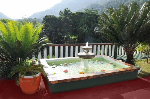 La Fontaine Holiday Apartments