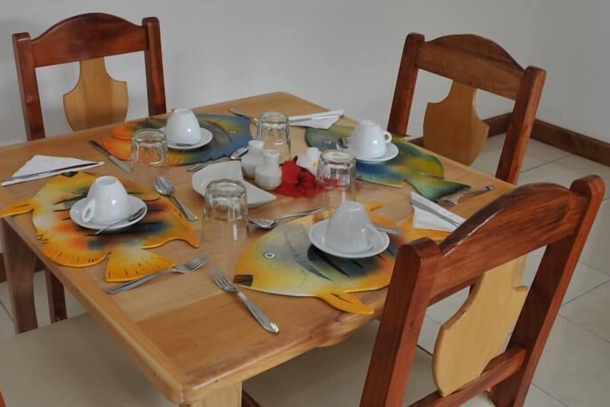 Repas dans la chambre