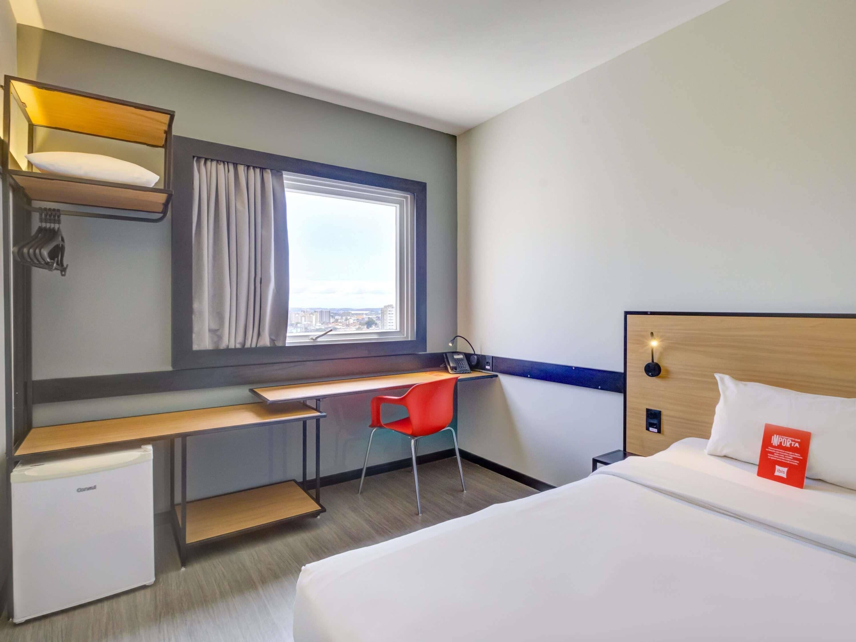 Coffres-forts dans les chambres, bureau