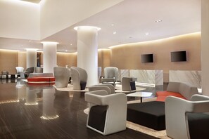 Sittområde i lobbyn