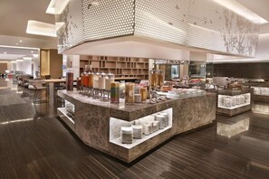 Breakfast, lunch, dinner served; international cuisine 