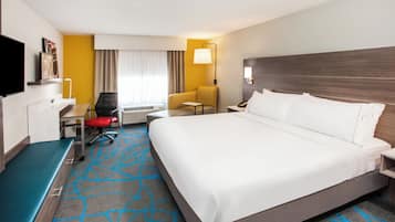 Luxe beddengoed, een kluis op de kamer, een bureau