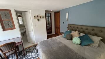 Classic Room | Premium bedding, in-room safe, individually decorated, desk