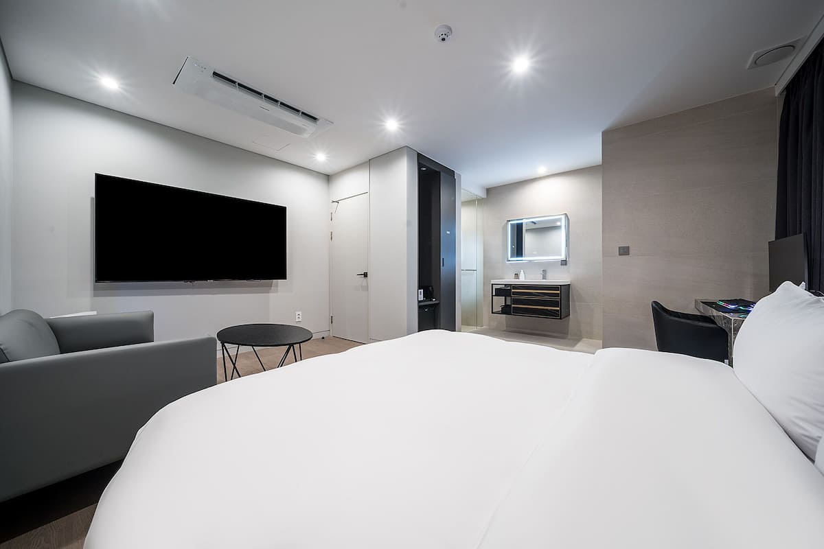 Habitación Deluxe doble | 1 dormitorio, sistema de insonorización, wifi gratis