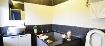 Yunju Hotspring Villa