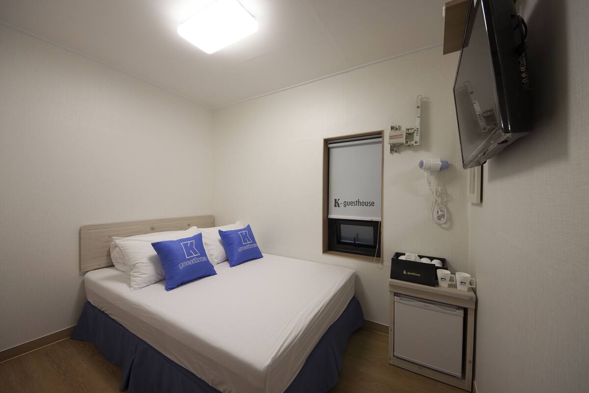 Ropa de cama de alta calidad y wifi gratis