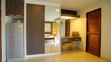 Standard Plus King Bed | Zimmersafe, kostenloses WLAN, Bettwäsche