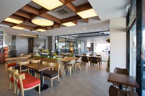 Coffee shop - Tongyeong Anchovy tourist Hotel (Tongyeong)