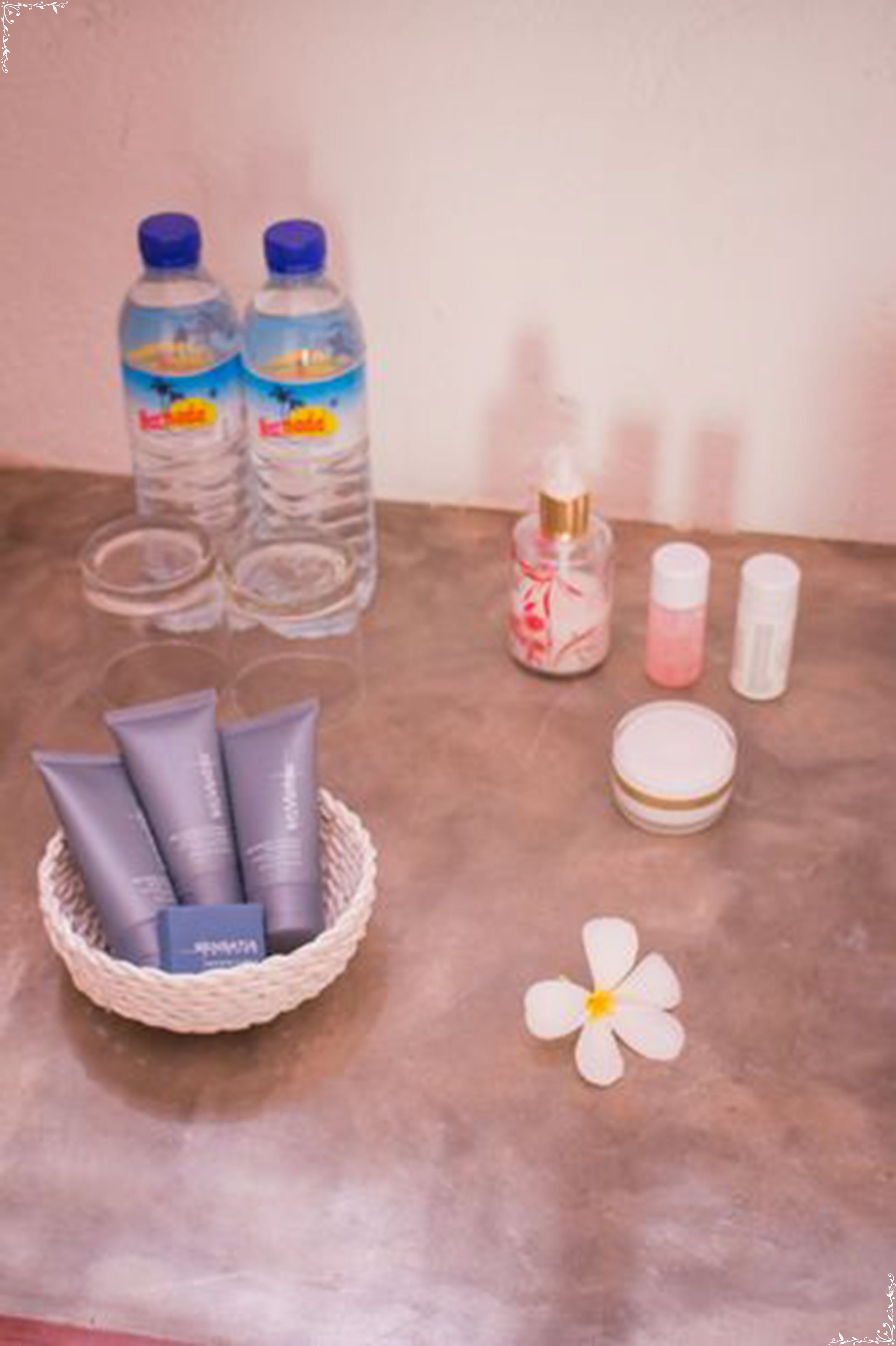 deluxe room | 1 bedroom, in-room safe, desk, laptop workspace