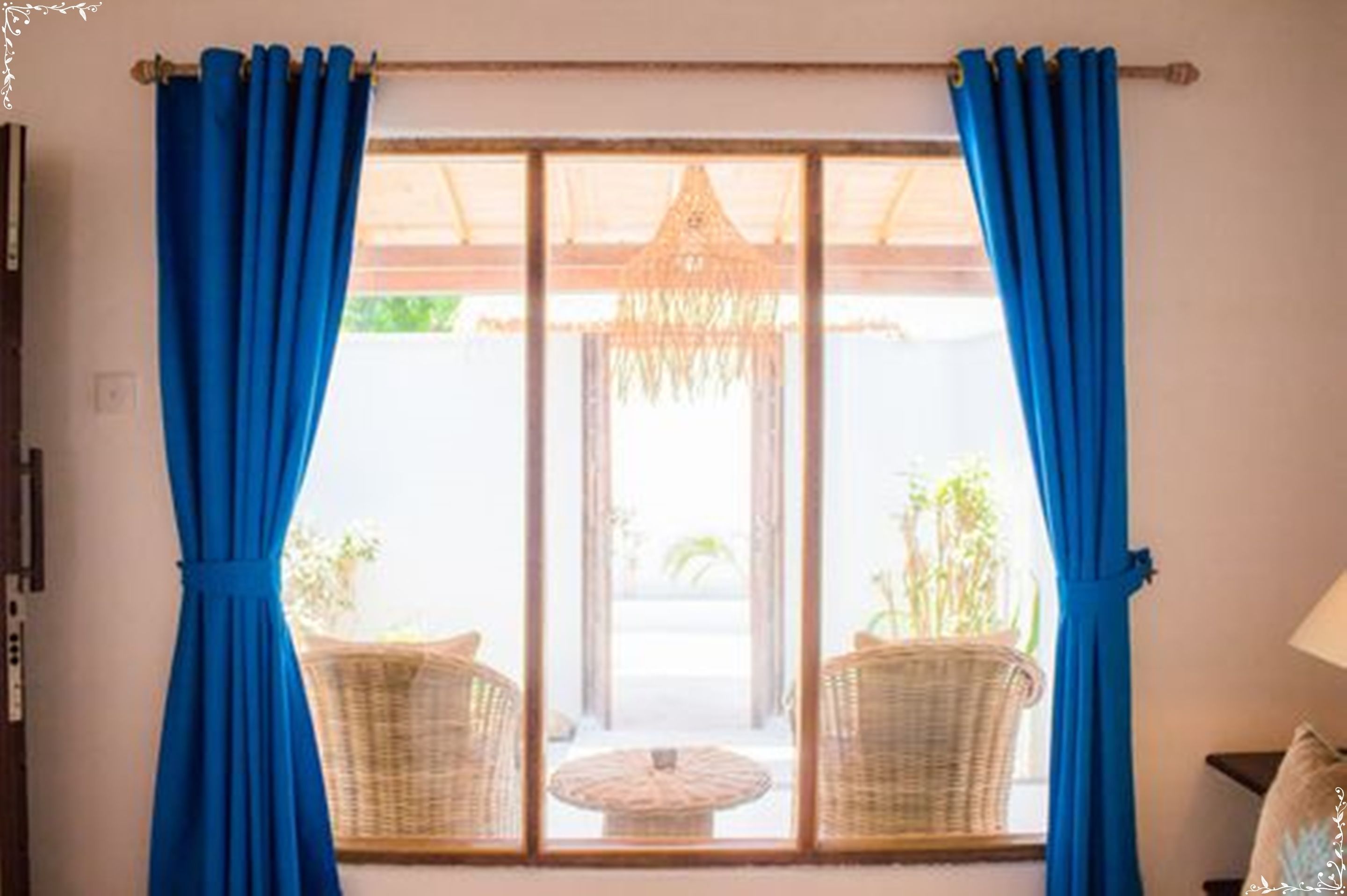 deluxe room | 1 bedroom, in-room safe, desk, laptop workspace