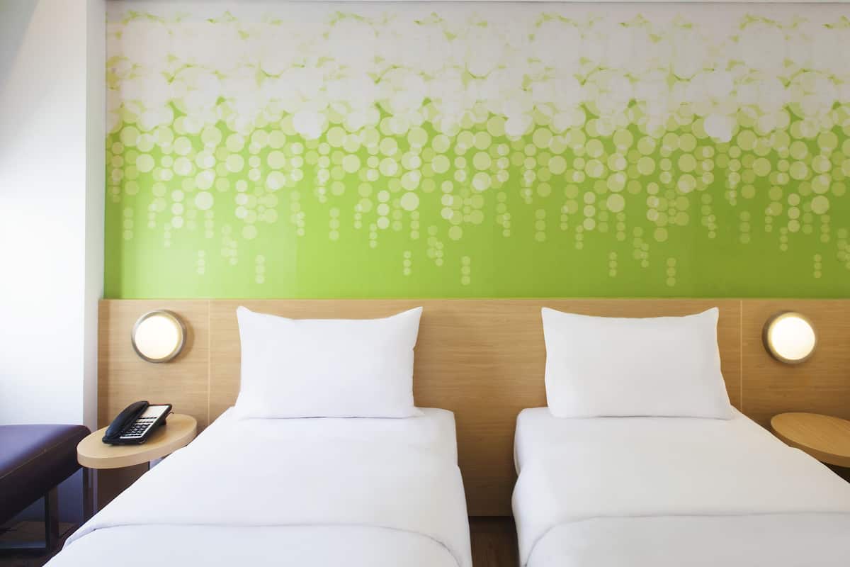 Zest Twin Room | In-room safe, desk, blackout curtains, soundproofing