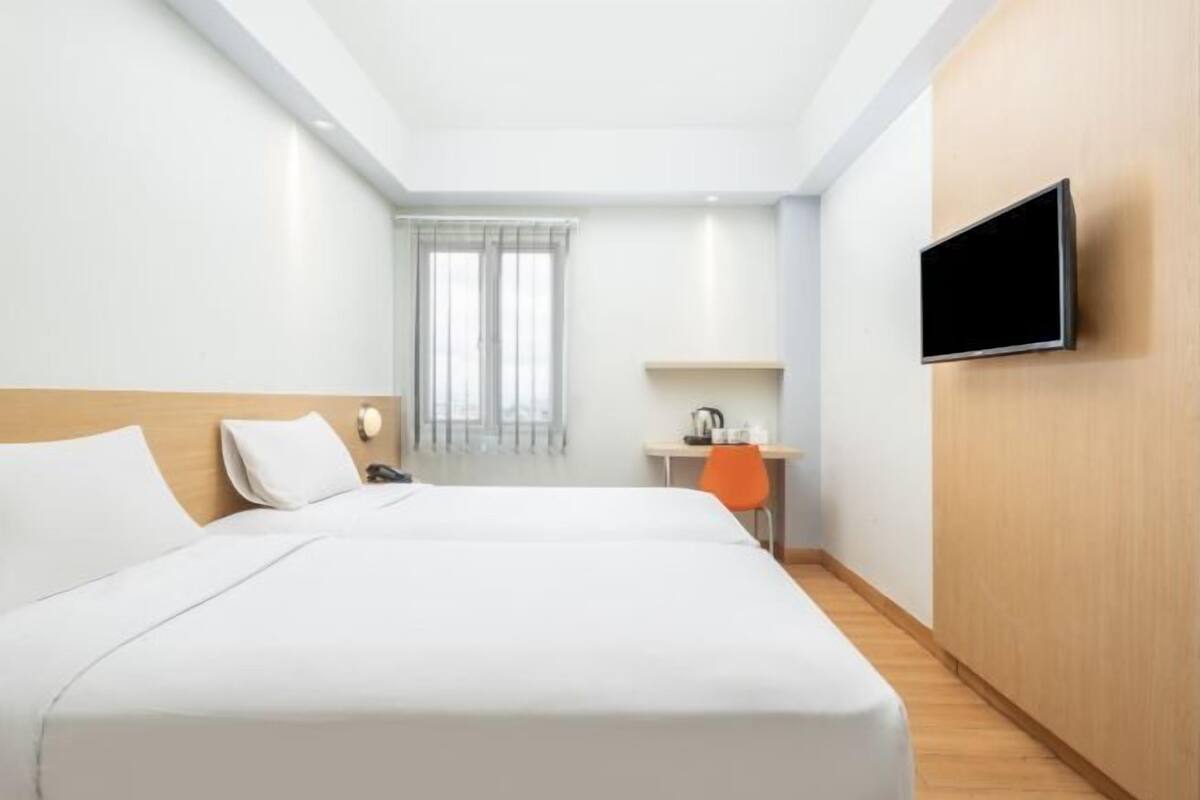 In-room safe, desk, blackout curtains, soundproofing