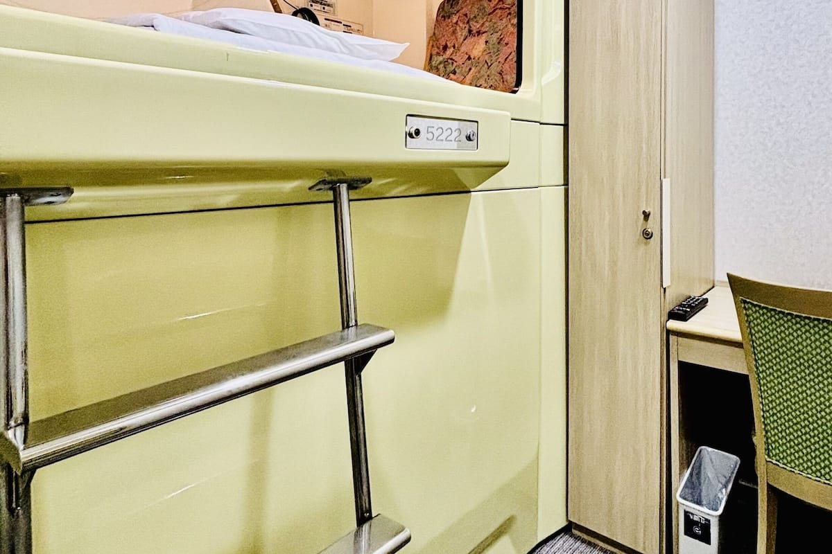 Standardzimmer, Nur Männer, Nichtraucher (NoTattoo/MustCheckOut10amEachDay)