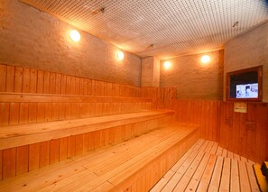 Amenidades de baño gratuitas, secadora de cabello, toallas 