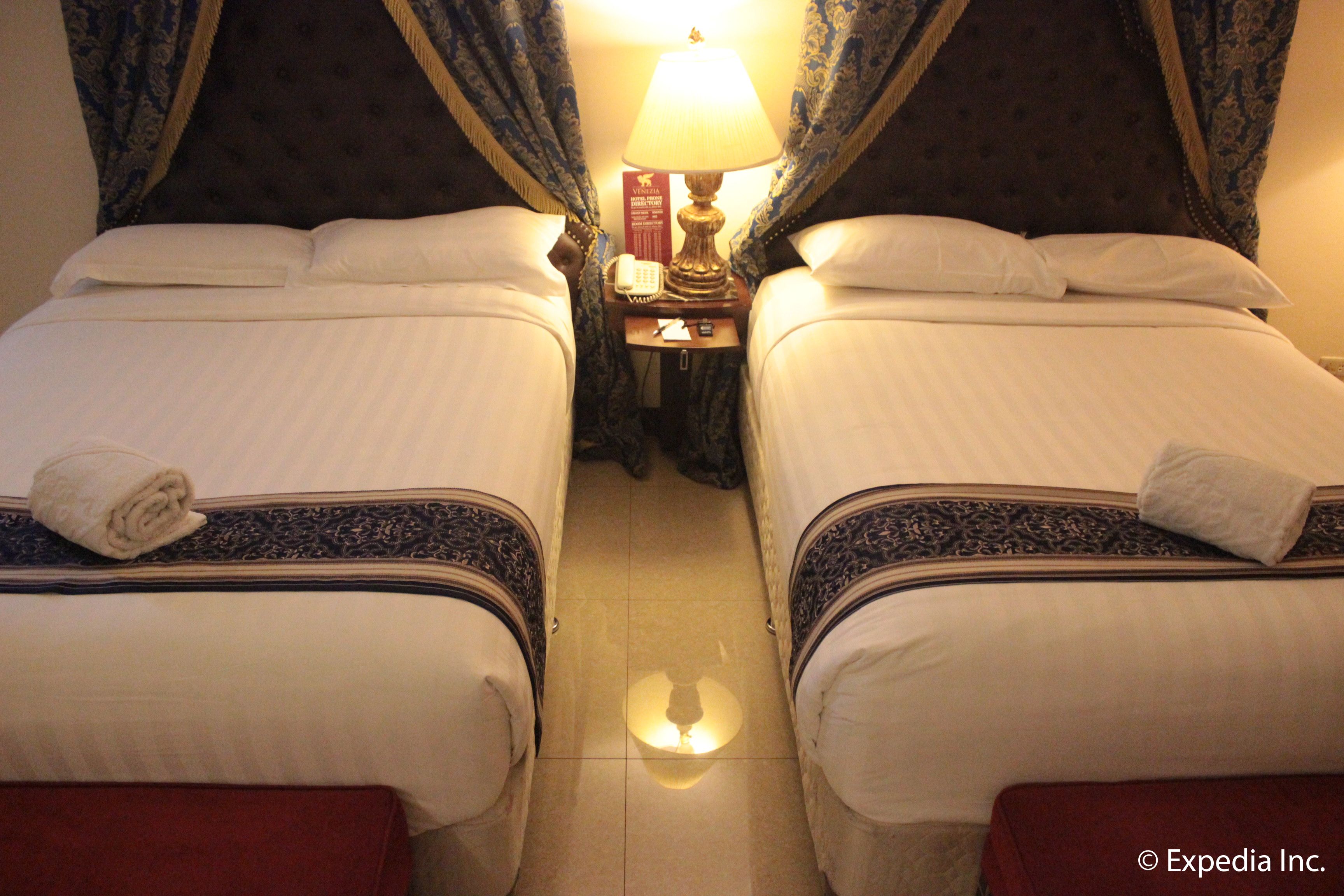 Junior Suite | Premium bedding, desk, blackout curtains, iron/ironing board