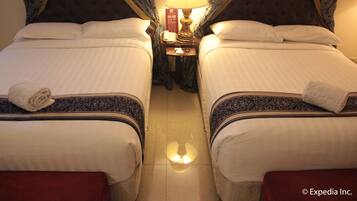 Junior Suite | Premium bedding, desk, blackout curtains, iron/ironing board