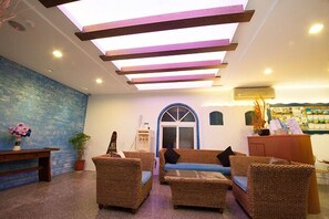 42-inch LCD TV with cable channels, TV