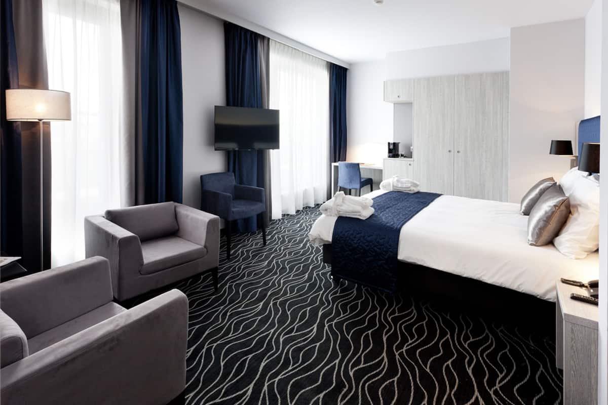 Comfort Double or Twin Room | Premium bedding, minibar (free items), in-room safe, desk