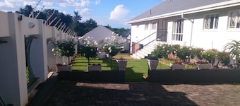 Magaliqua Guest House