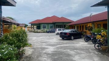 Ókeypis bílastæði með sjálfsafgreiðslu