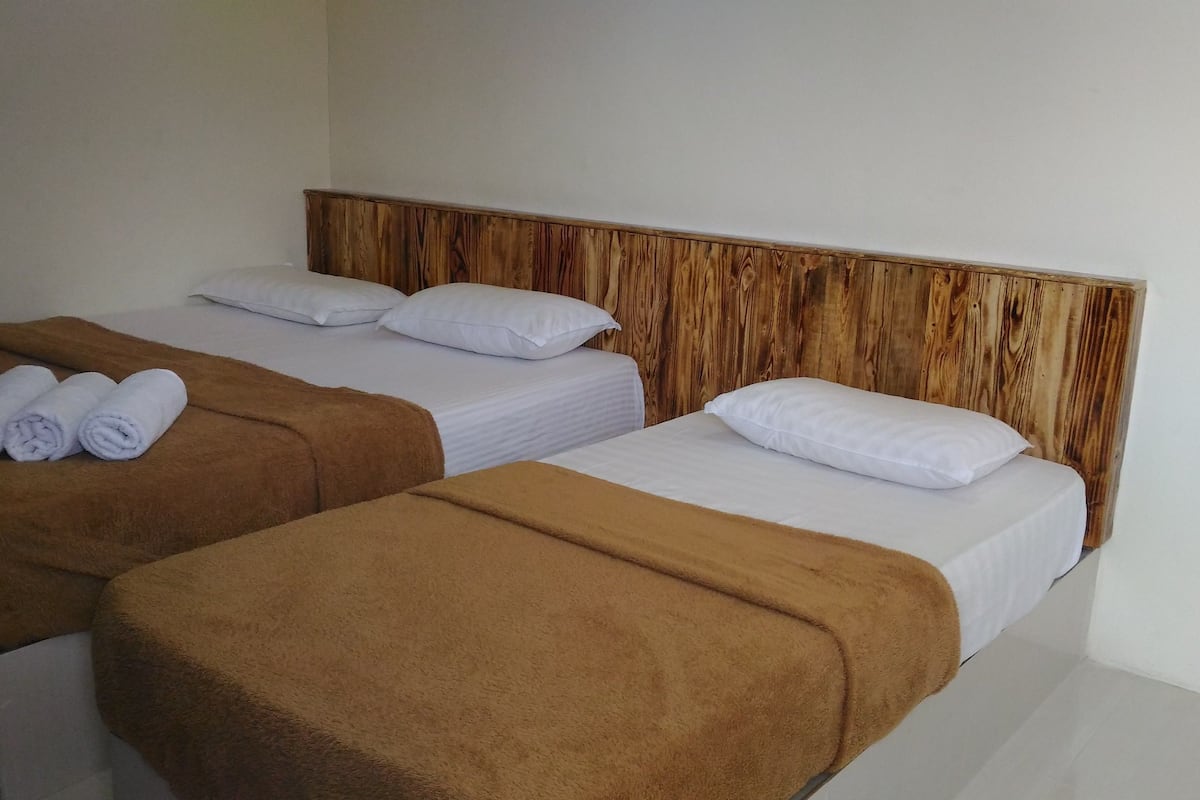 Triple Room (Tok Chik)