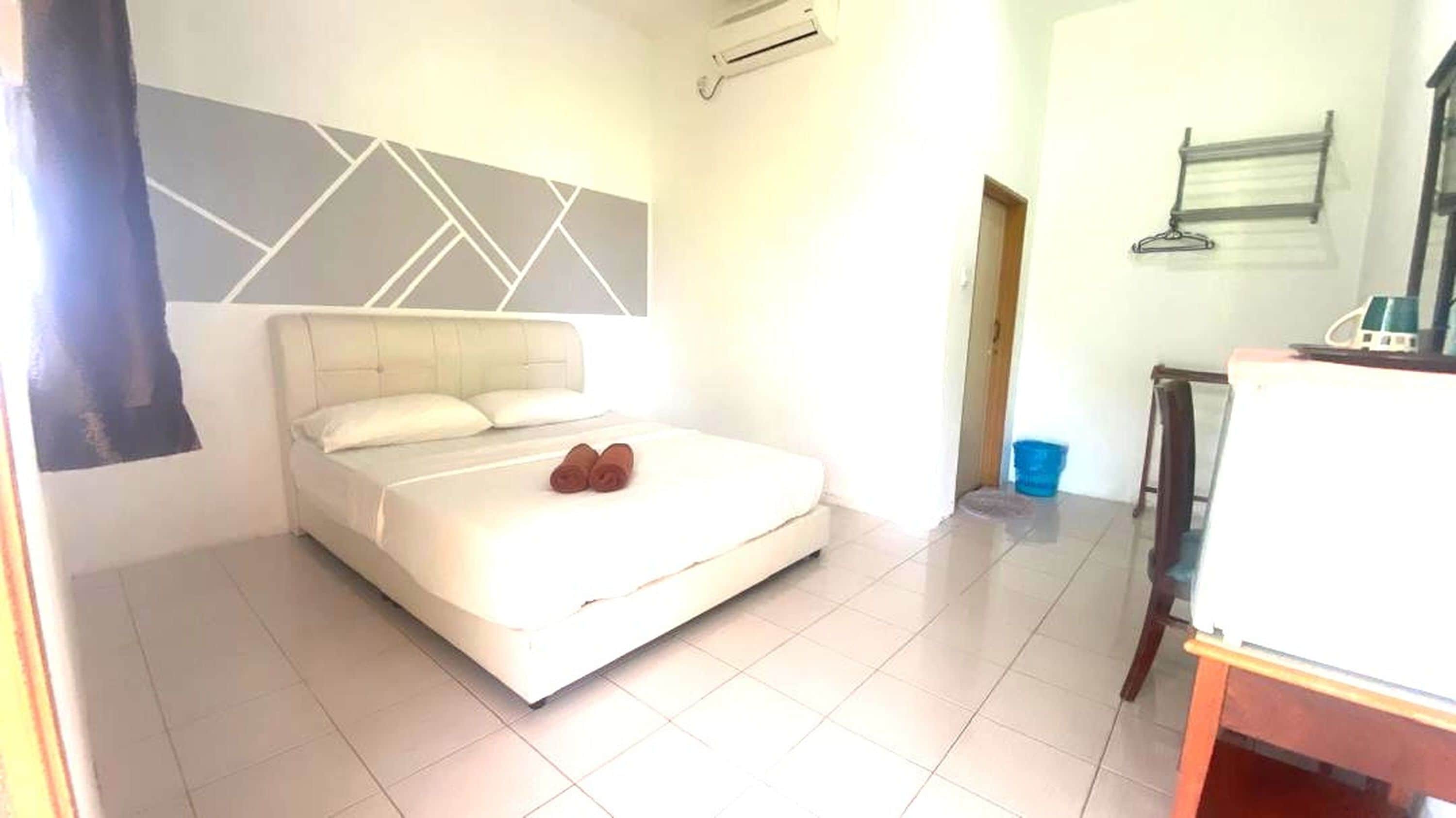 Habitación Deluxe doble | Minibar, escritorio, tabla de planchar con plancha y wifi gratis