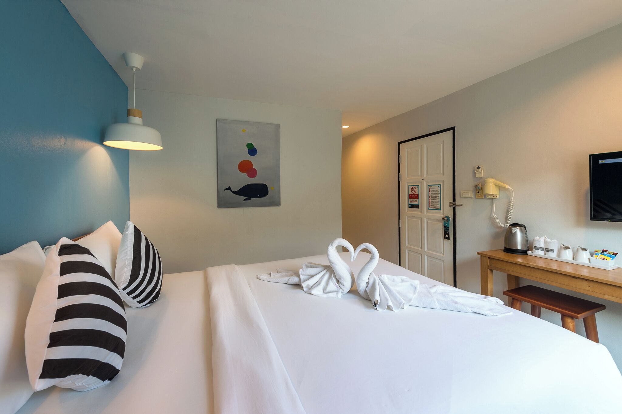 superior king | premium bedding, individually decorated, desk, laptop workspace