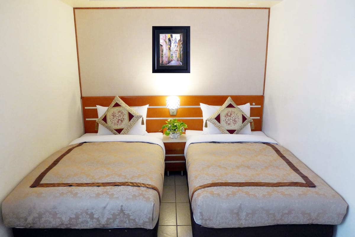 Standard-Zweibettzimmer | Minibar, individuell dekoriert, individuell eingerichtet