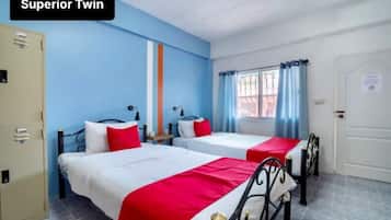 Superior Twin Room | Minibar, in-room safe, desk, free WiFi