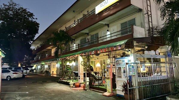 디럭스 더블룸 | 미니바, 객실 내 금고, 책상, 무료 WiFi