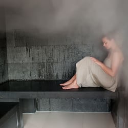 Hot tub, steam room, Turkish bath/hammam, body treatments, mud baths
