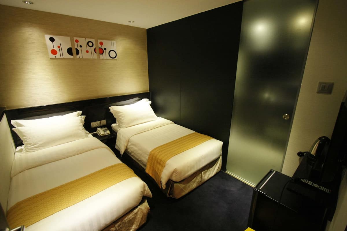 Deluxe Quadruple Room | Rollaway beds, free WiFi