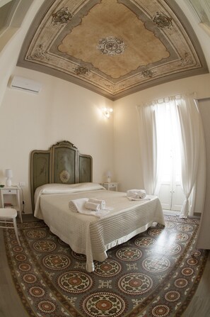Superior Apartment, 2 Bedrooms, Kitchenette | Desk, cots/infant beds, free WiFi, bed sheets