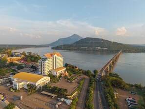 Exterior - Champasak Grand Hotel (Pakse)