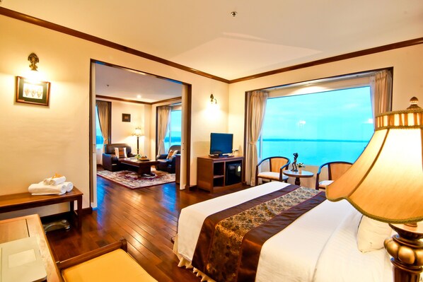 1 phòng ngủ, minibar, két bảo mật tại phòng, bàn 