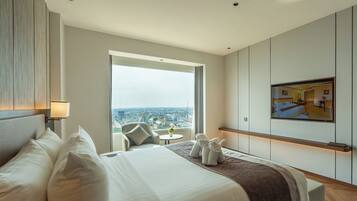1 chambre, minibar, coffres-forts dans les chambres, bureau