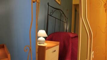 Double or Twin Room | Minibar, in-room safe, desk, iron/ironing board