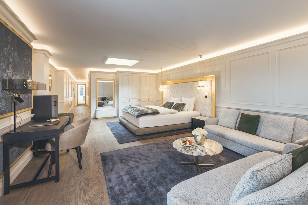 superior apartment | premium bedding, down duvets, minibar, in-room safe