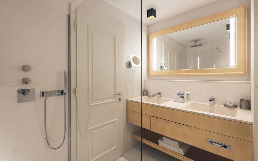 Schlosshotel Ischgl by null