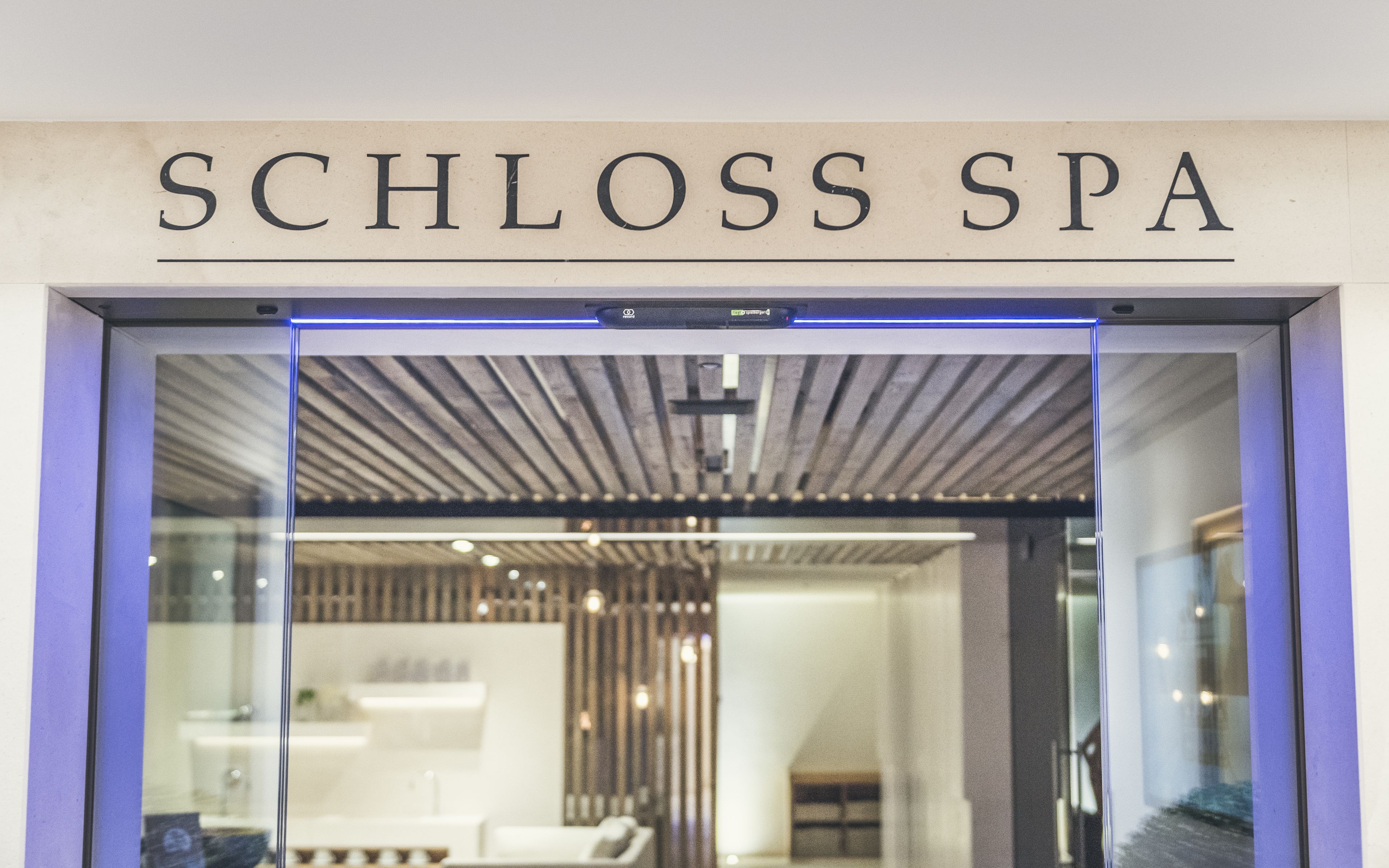 sauna, steam room, body treatments, hot stone massages, sports massages