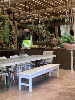Breakfast, lunch and dinner served - Casas da Vila (Porto Seguro)