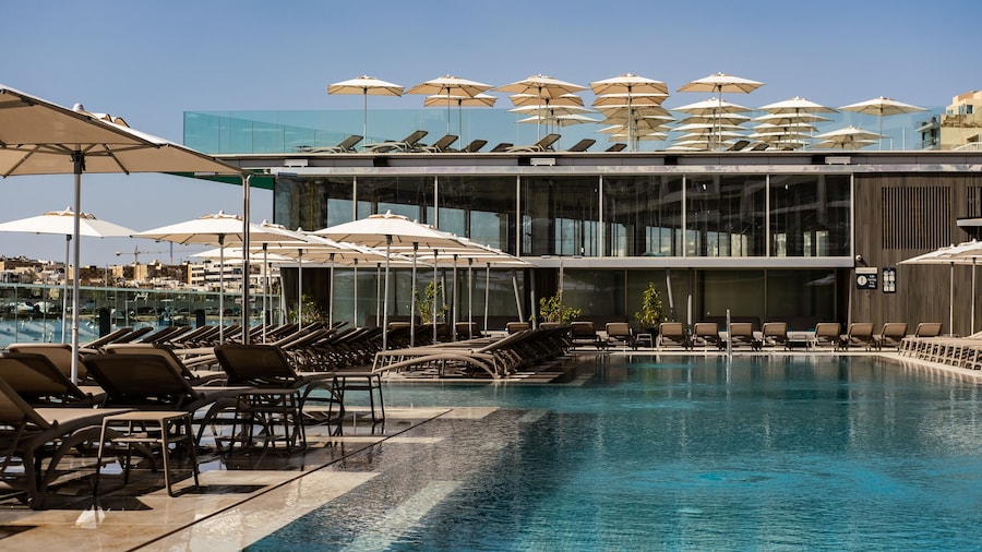 Strand Suites By Neu Collective